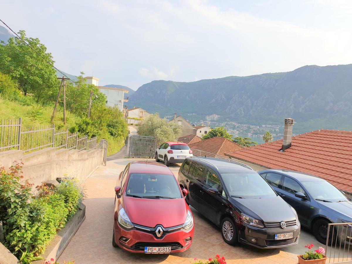 Apartments Lazarevic Kotor Exterior photo